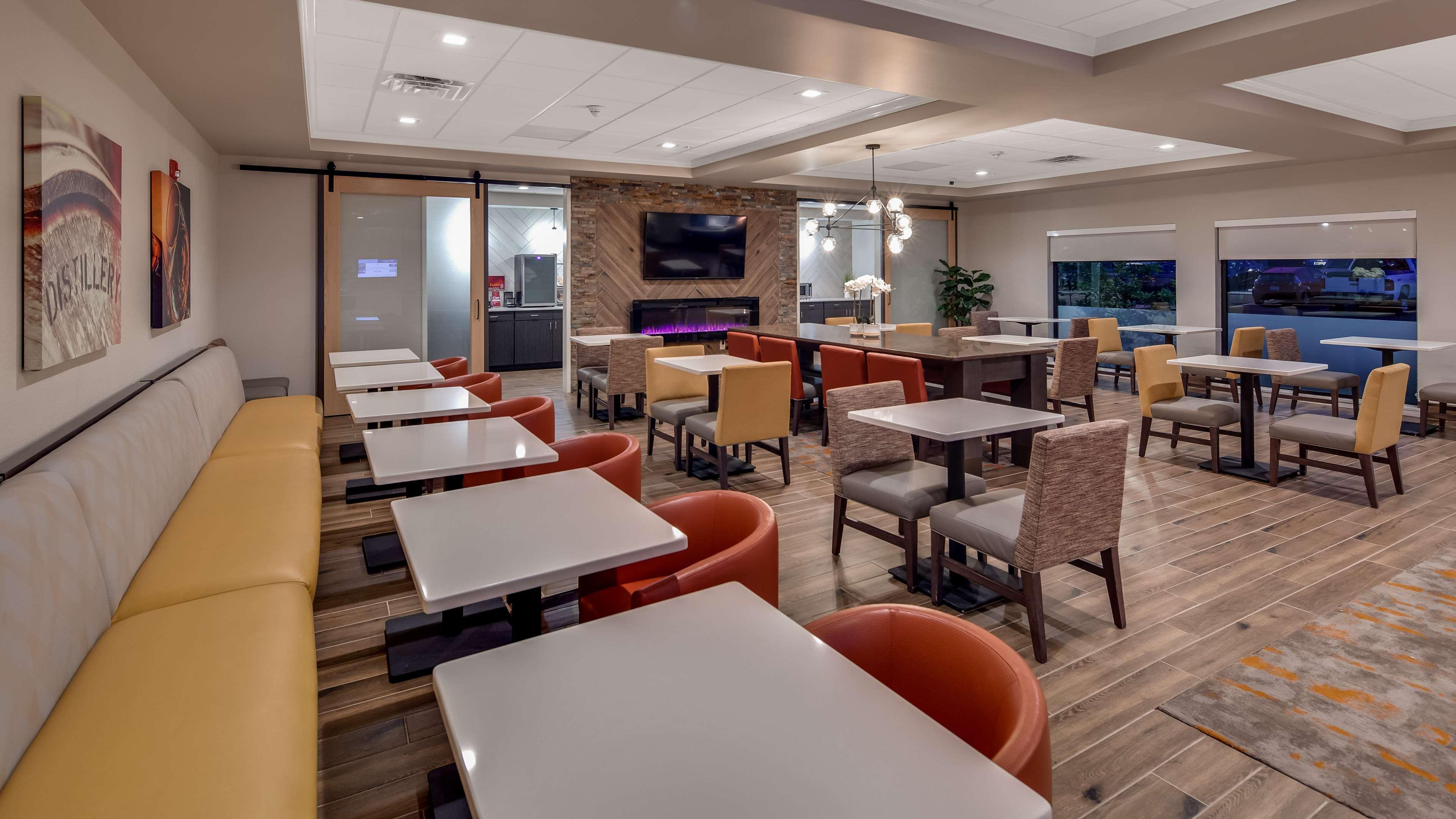 Best Western Plus Elizabethtown Inn & Suites Exteriör bild